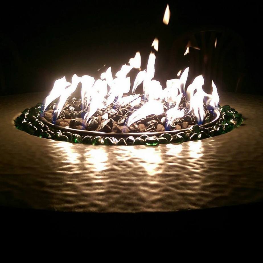 Wood look pit top close up